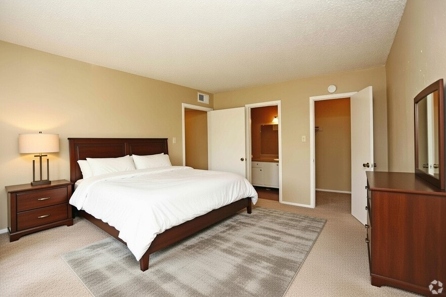 Building Photo - Huntington Hills Apartments