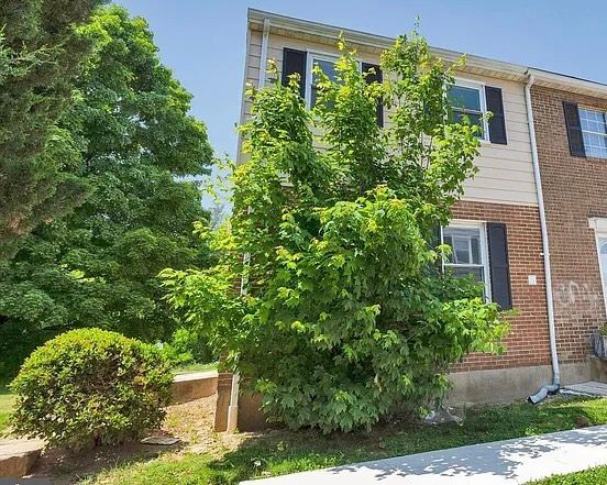 Building Photo - 8221 Tomlinson Ct