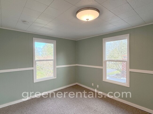 Building Photo - The Linn Apartments