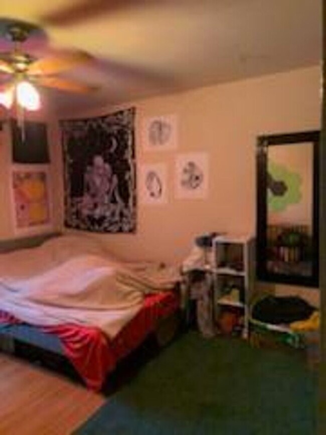 Building Photo - 2905 Robinson Ave