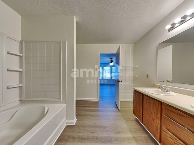 Building Photo - 6432 Dillard Ridge Dr