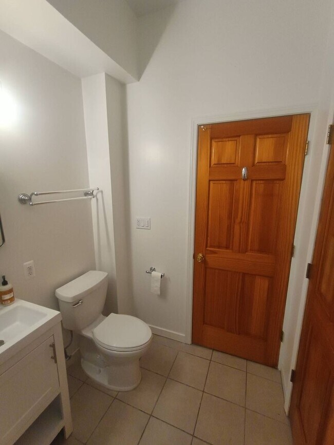 Building Photo - 2035-2037 N Buffum St