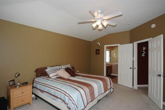 Building Photo - 13110 Rippling Creek Ln