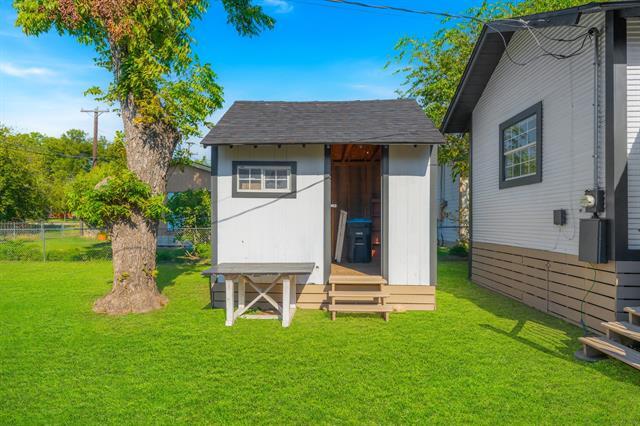 Building Photo - 1811 Denver Ave