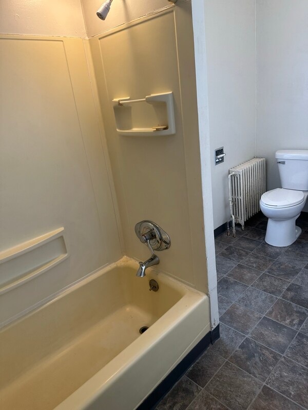 Building Photo - 906 Prospect Ave