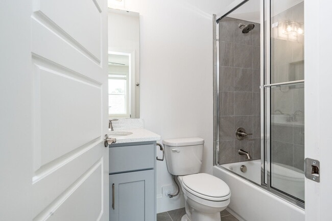 Building Photo - 3823 Lands End Ct
