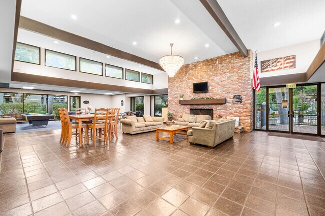 Building Photo - 6314 Friars Rd