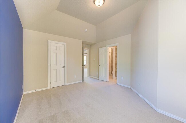 Building Photo - 14214 Cloud Cliff Ln