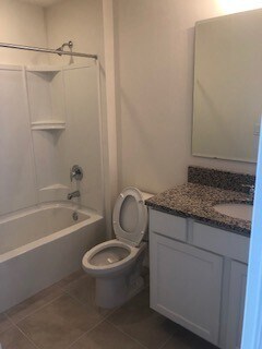 Building Photo - BIG 3/2.5 Home + 2 CAR GARAGE