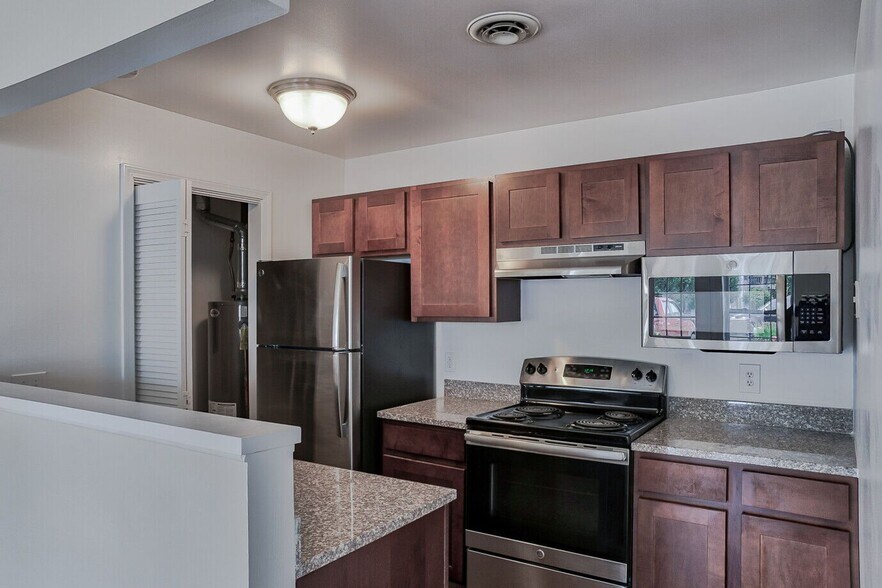 Building Photo - Riverwalk Apartments