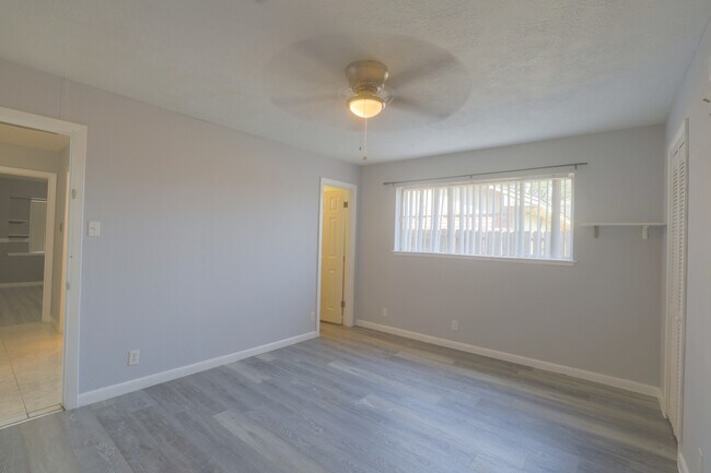 Building Photo - 3118 Flamborough Dr