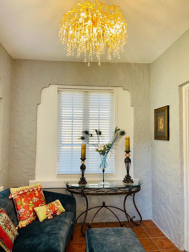 Building Photo - 2952 Park St