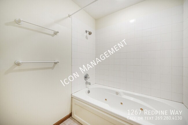 Building Photo - 1267 Redpine Way
