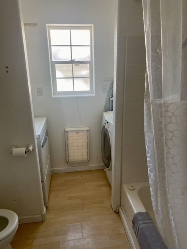 Building Photo - Charming 3-Bedroom Cottage with Fenced Yard & Fireplace in the Heart of Frazier Park