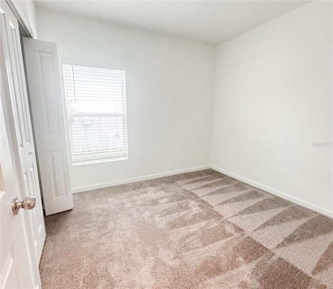 Building Photo - 1153 Deepwater Cir