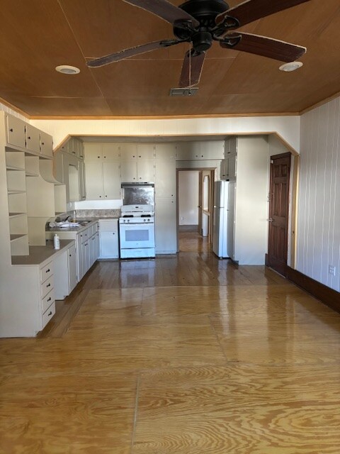 Building Photo - 108 Aymar Dr