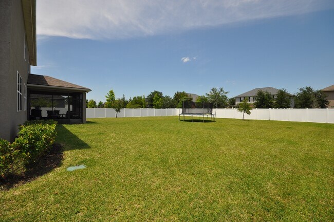 Building Photo - Large Home at Work Golf Village