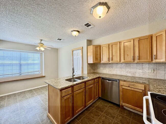 Building Photo - 6300 Westlane