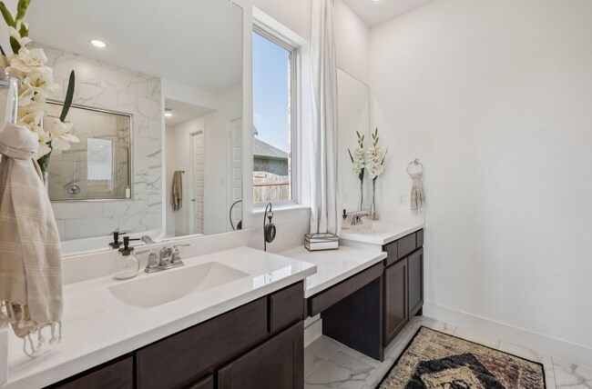 Building Photo - 448 Wildwood Ct