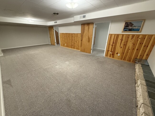 Building Photo - 3201 7th Ave S