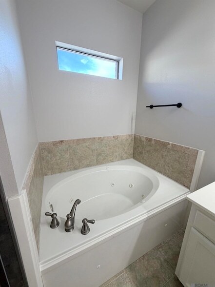 Building Photo - 40325 Coldwater Landing