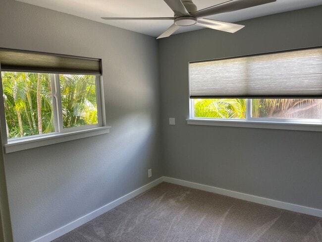 Building Photo - 2745 Puu Hoolai St