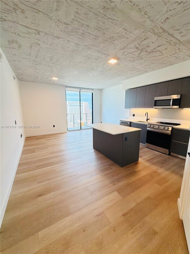 Building Photo - 307 SW 5th St