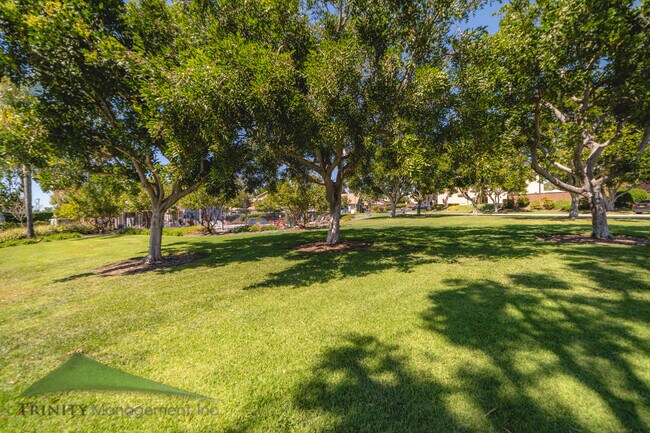 Building Photo - 2991 Lexington Cir