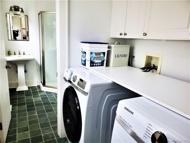 Building Photo - 1000 Rambler Rd