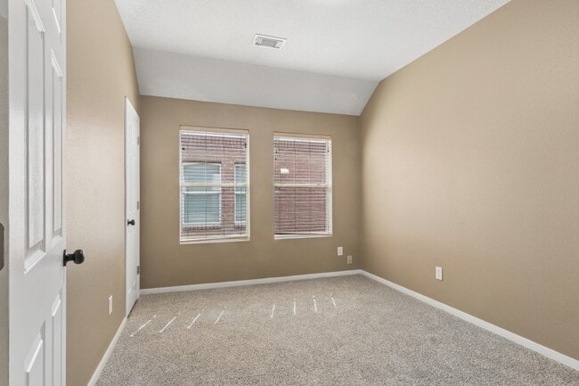 Building Photo - 17806 June Forest Dr