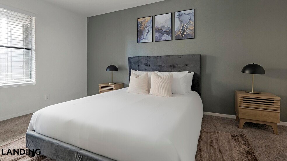 Building Photo - 1071 Clayton Ln