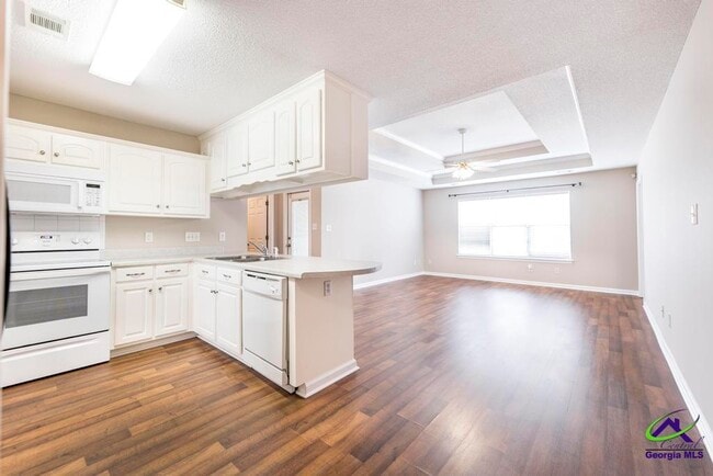 Building Photo - 462 Falkirk Dr