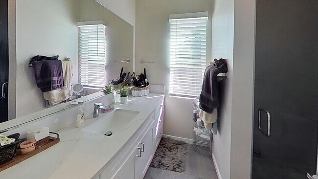 Building Photo - 5138 Alumni Pl