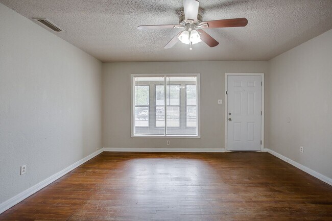 Building Photo - Pre Leasing for fall 2026! 2/1 in Tech Terrace