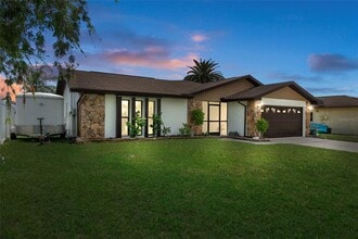 Building Photo - 9910 Island Harbor Dr