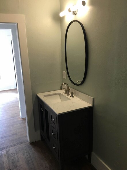 Building Photo - 1213 N Prospect St