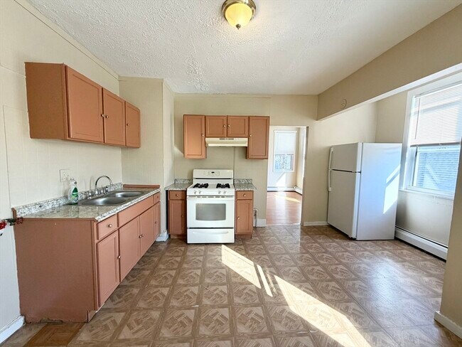 Building Photo - 57 Abbe Ave