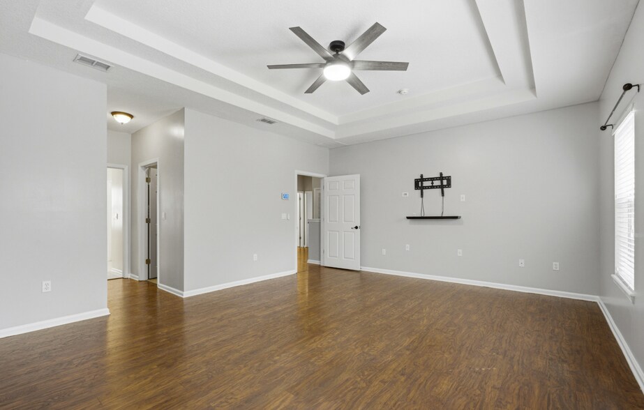 Building Photo - 1601 Majestic View Ln