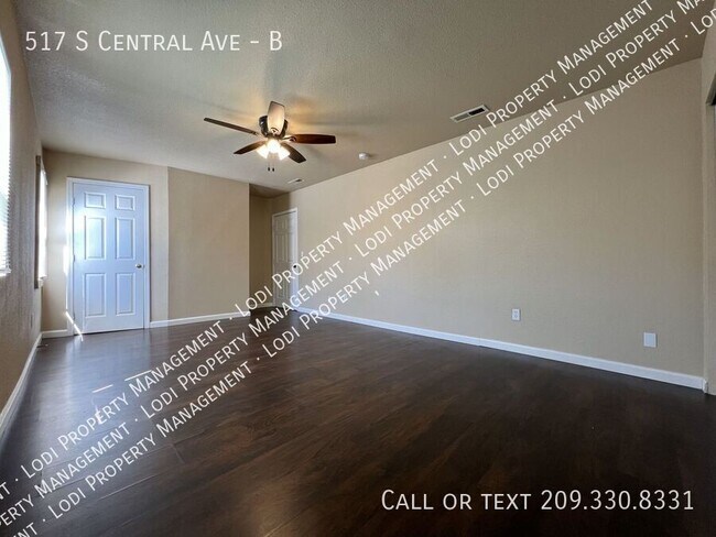 Building Photo - 517 S Central Ave