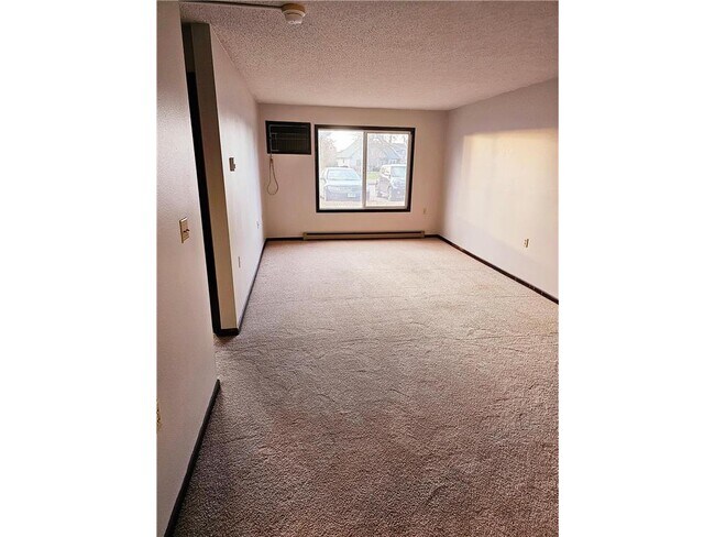 Building Photo - 812 Hills Ave