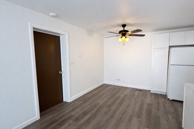 Building Photo - 1313 Wakeby Ln