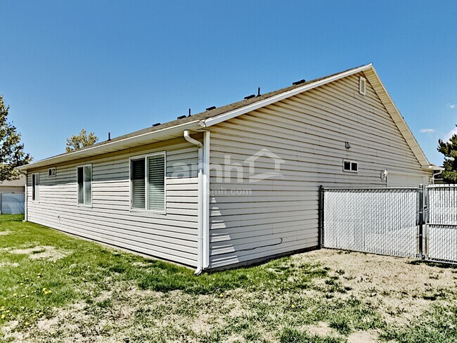 Building Photo - 129 W Southwell St