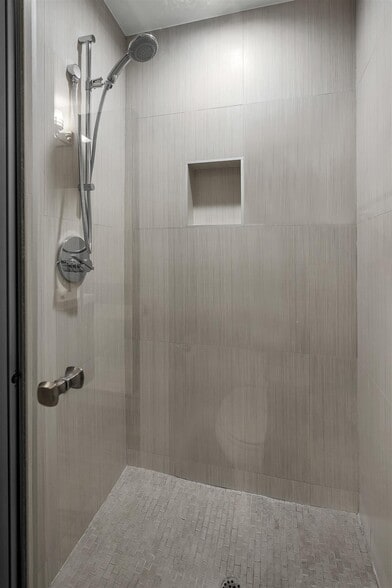 Building Photo - 200 N Swall Dr