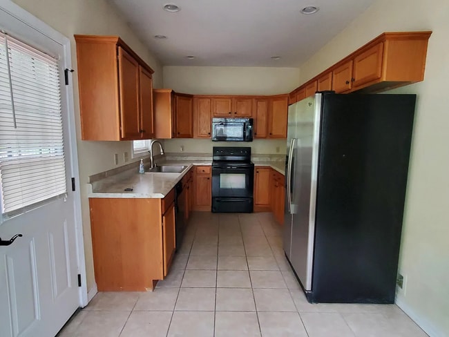 Building Photo - 1311 Berry Dr