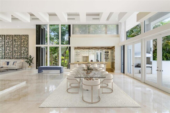 Building Photo - 128 Orquidea Ave