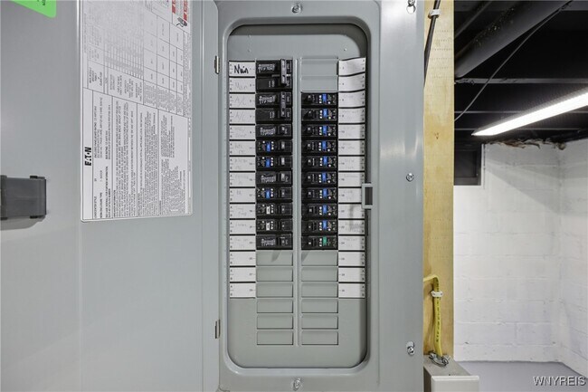 Building Photo - 219 Louvaine Dr