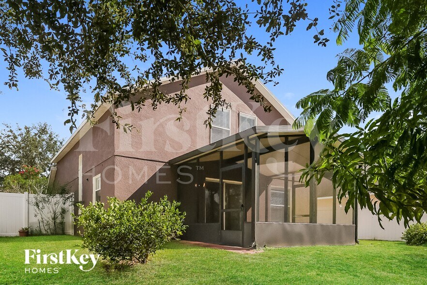 Building Photo - 945 Kenbar St