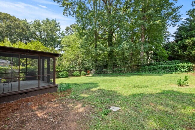Building Photo - 5070 Crowe Dr SE