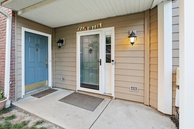 Building Photo - 80 Lydia Dr