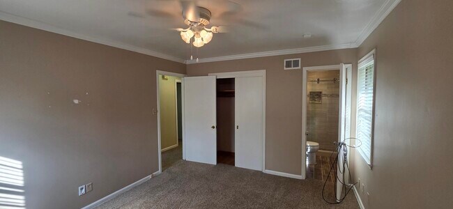 Building Photo - 523 Shofner Ave